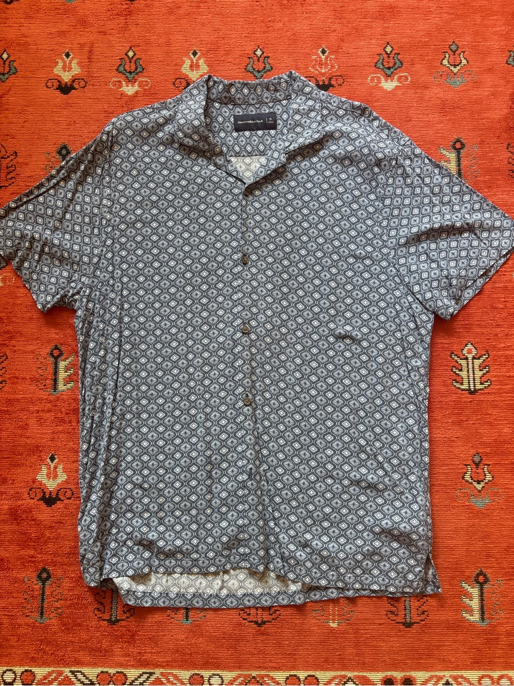 Abercrombie & Fitch Men’s Short-Sleeve Camp Collar Resort Shirt — XL, Blue